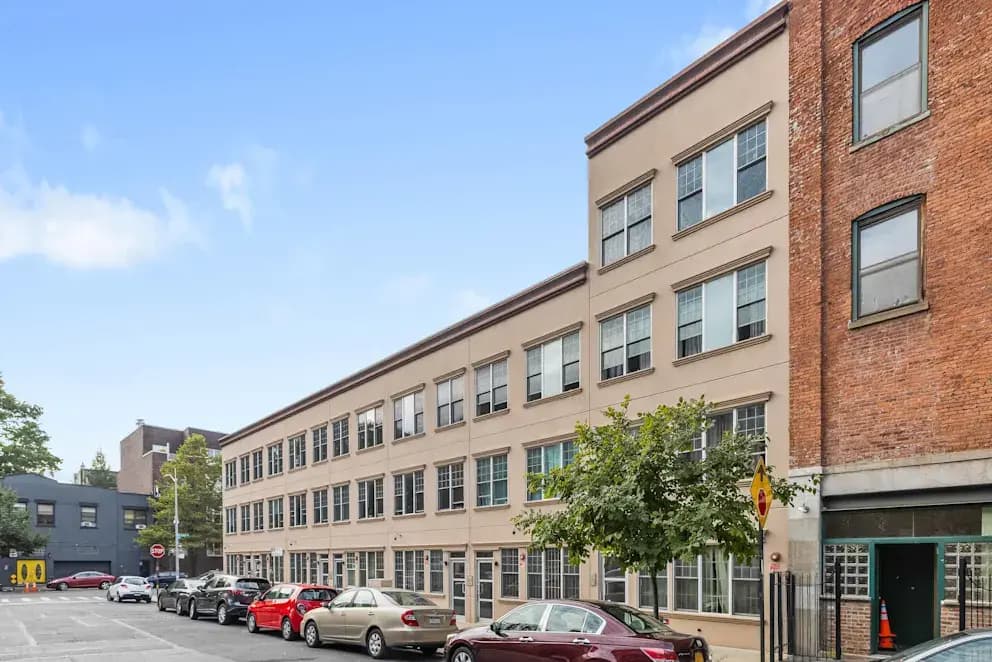 Modern NYC apartment interior 4