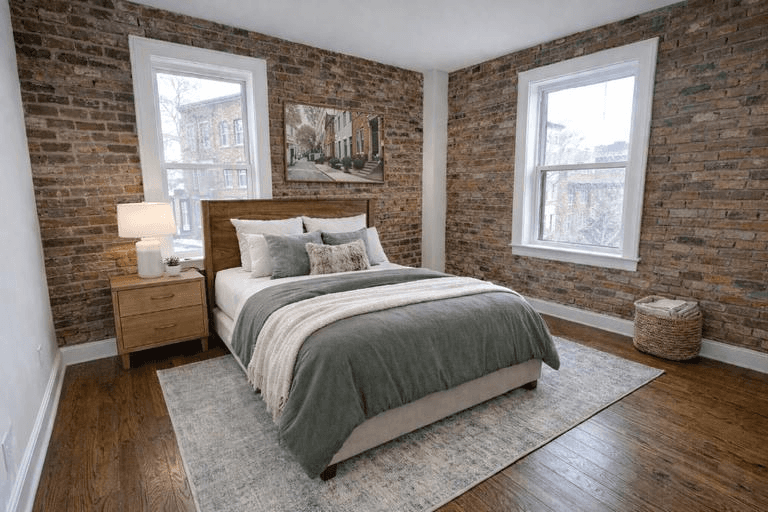 37 CORNELIA ST., #3