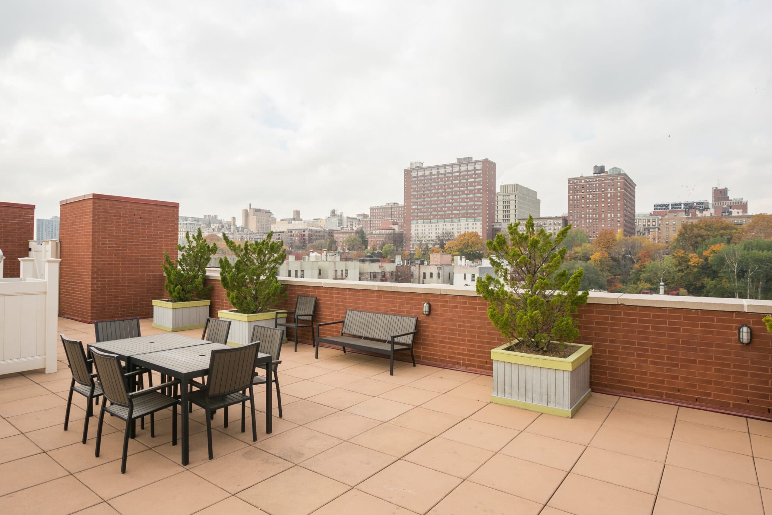 454 Manhattan Avenue, 5N