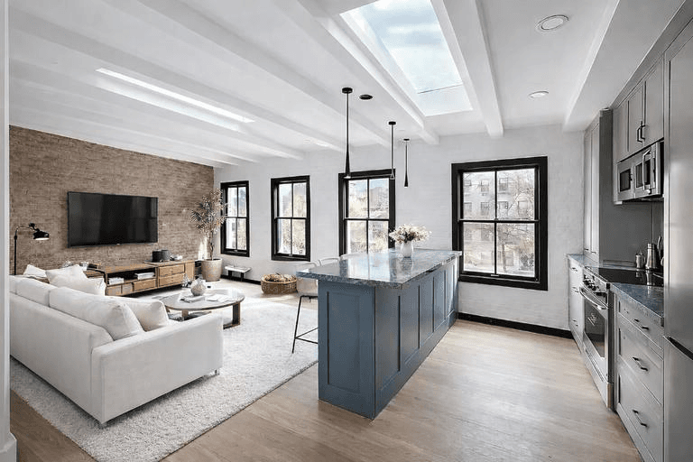 561 HUDSON ST., #PHN