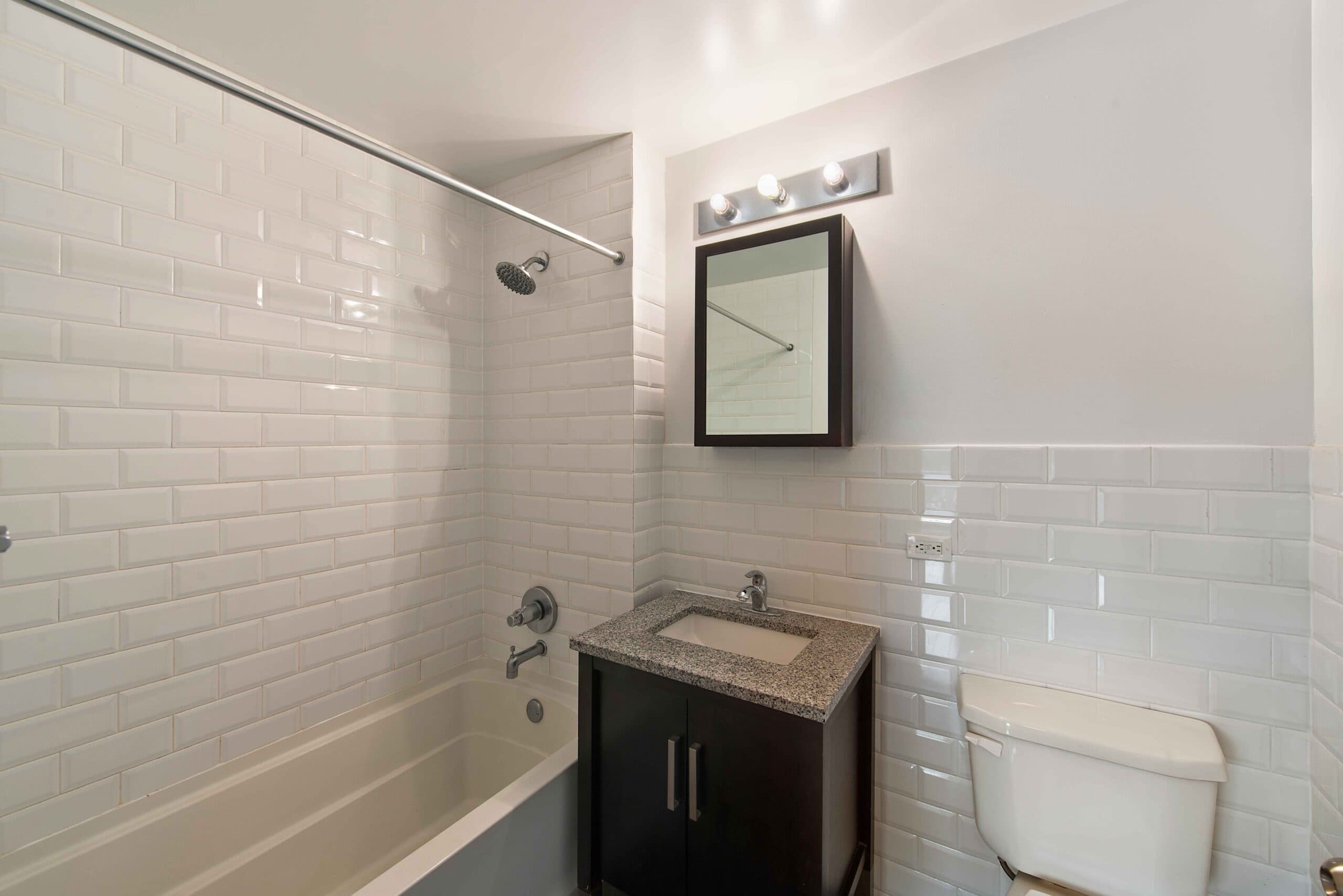 454 Manhattan Avenue, 8F